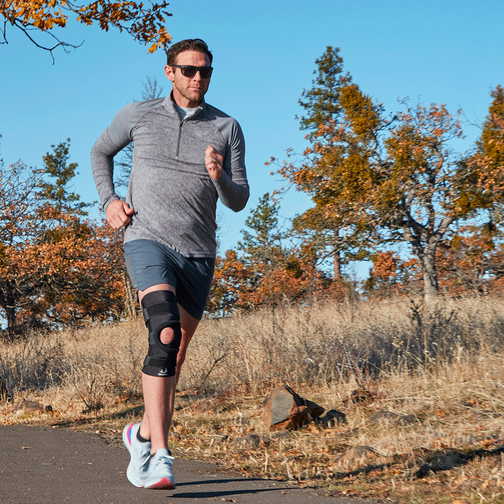 Q Brace™ Universal Patella Tracking Knee Brace- Pull-On