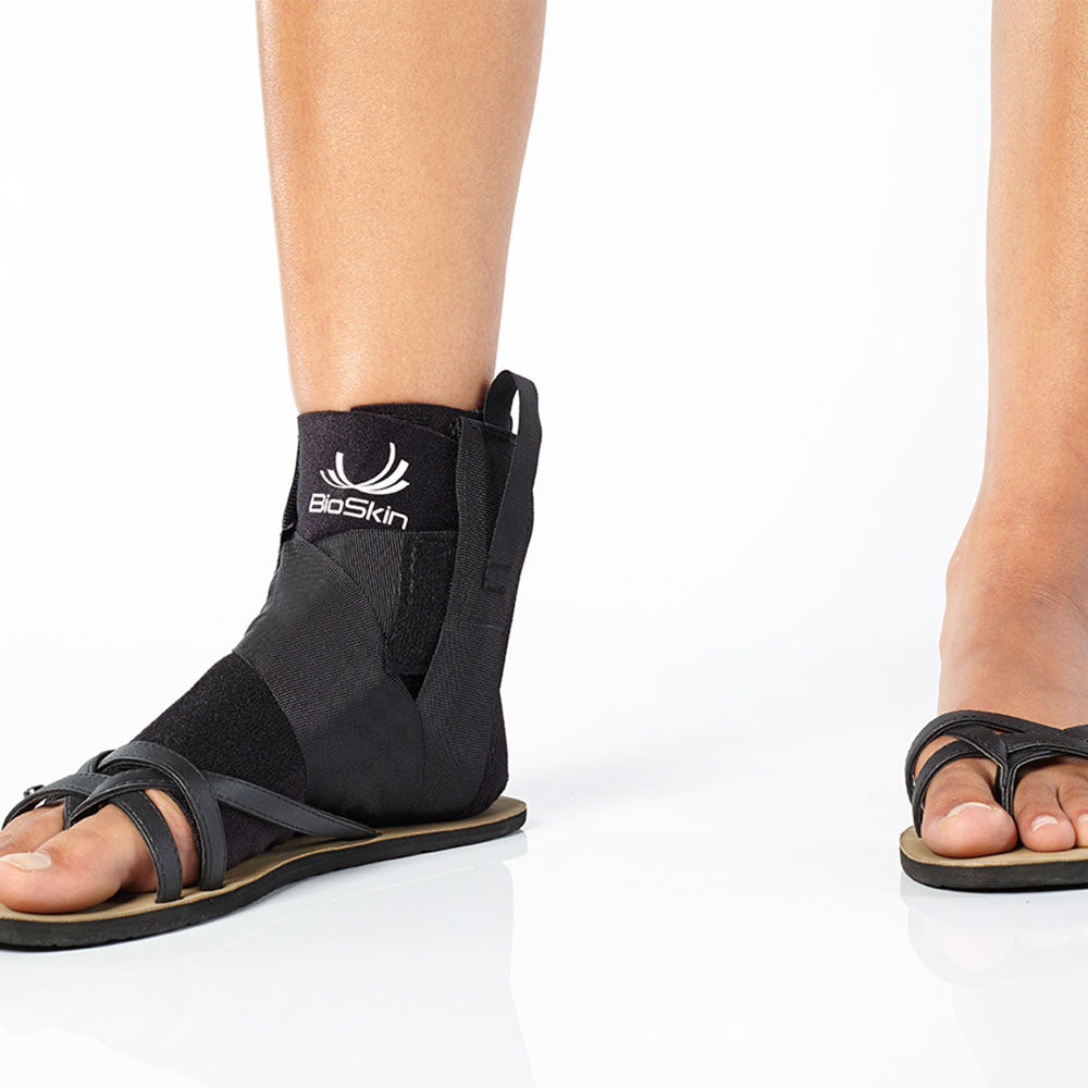 AFTR™ DC Easy-Entry Ankle Sleeve with Straps and J-Pads - Compatible w/Toe Strapping